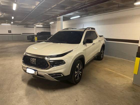 FIAT TORO 2.0 16V TURBO DIESEL VOLCANO 4WD AT9 FIAT TORO 2.0 16V TURBO DIESEL VOLCANO 4WD AT9